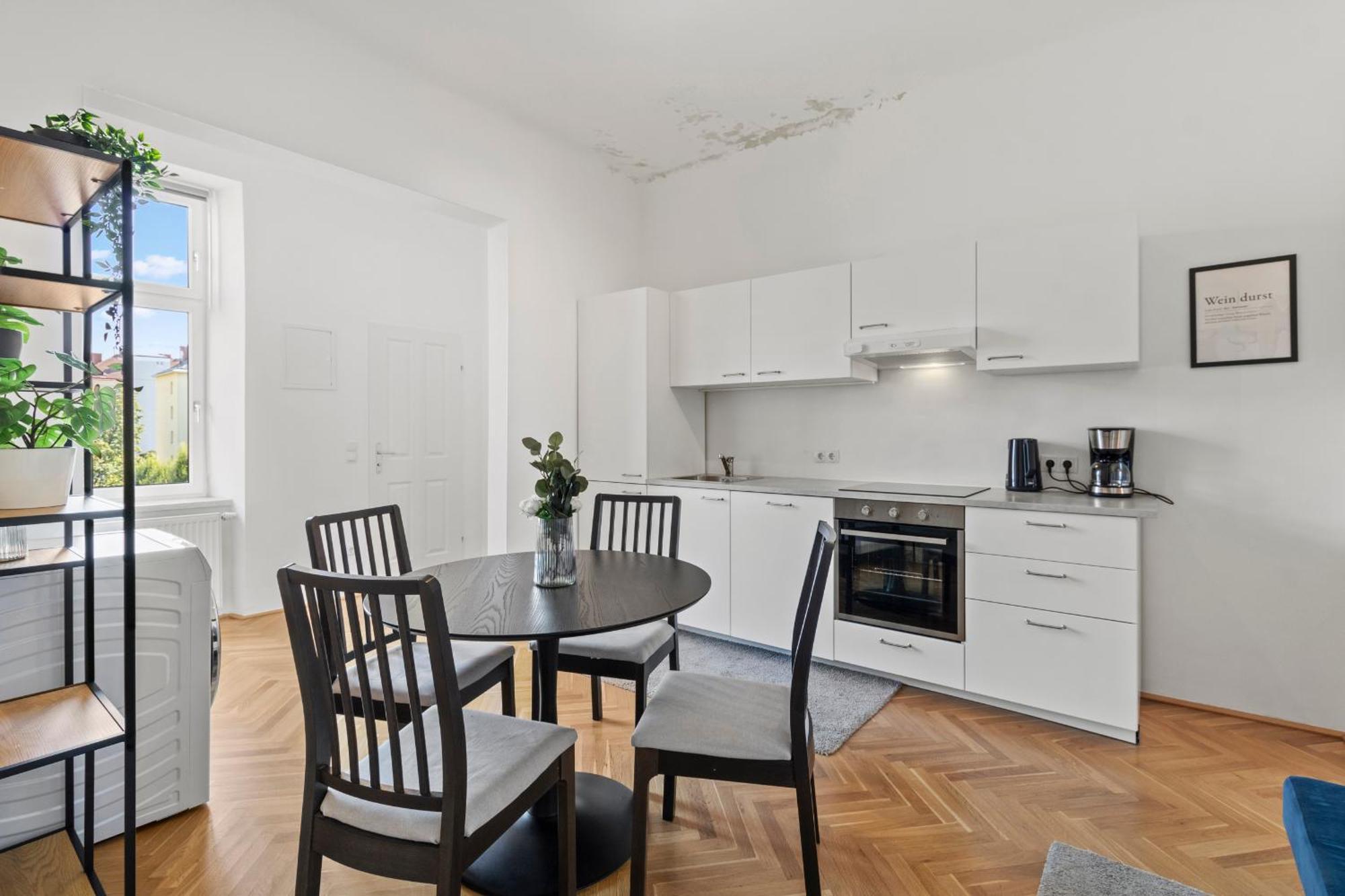 Balcony Apartment, 4 Min To U3 Zipperer Strasse Viena Exterior foto