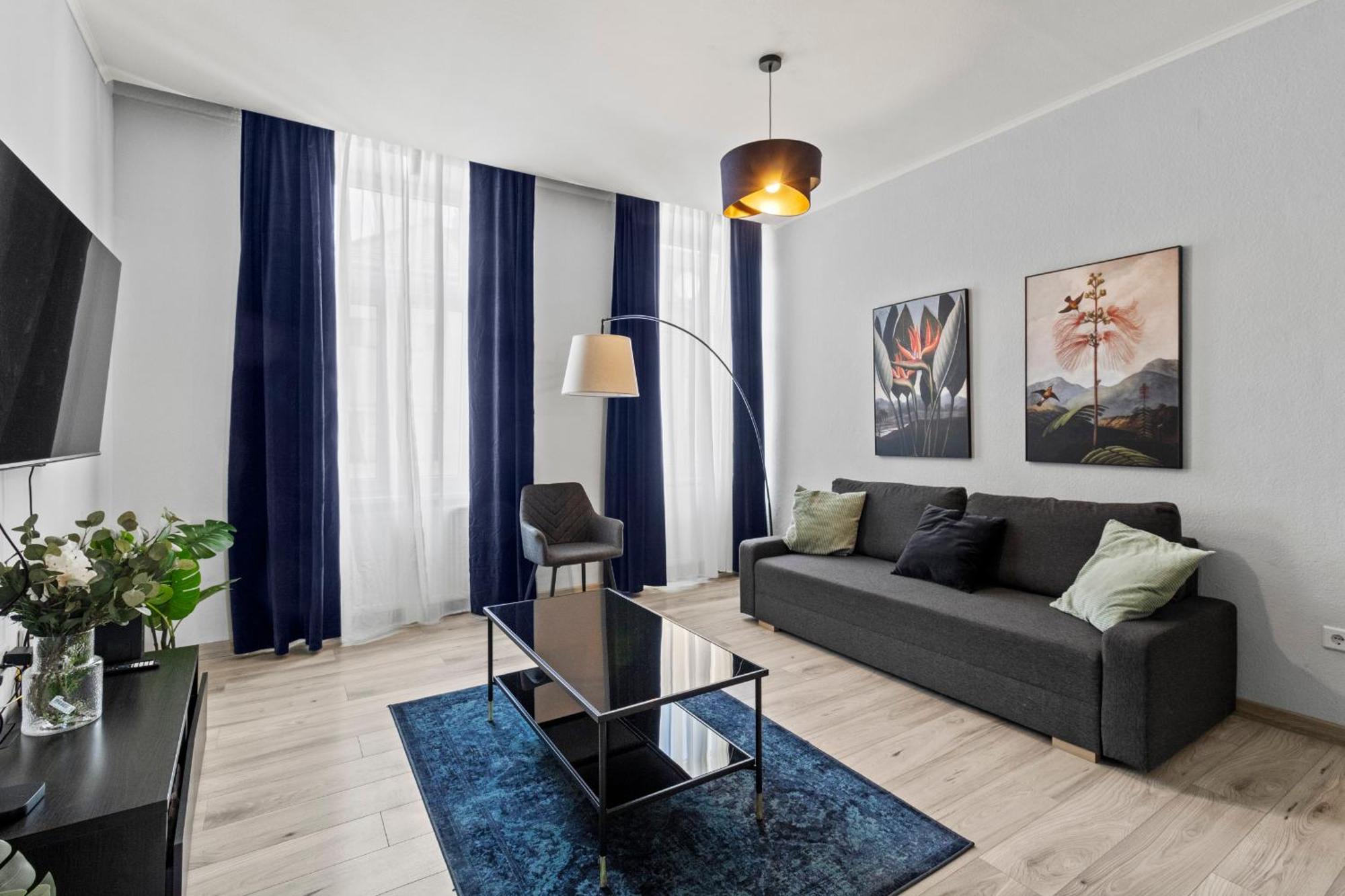 Balcony Apartment, 4 Min To U3 Zipperer Strasse Viena Exterior foto